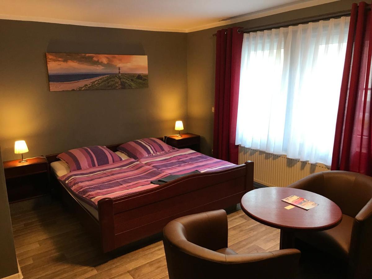 Pension Am Stadtrand Zerbst Exterior foto