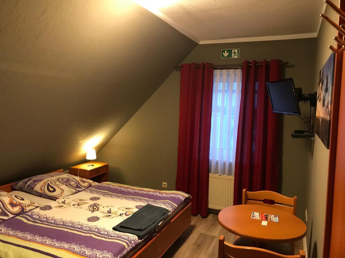 Pension Am Stadtrand Zerbst Exterior foto